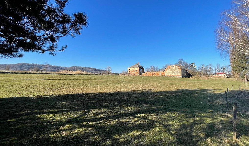 Prodej komerčního objektu (jiného typu) 2 764 m², Vražné – náhled fotky 5