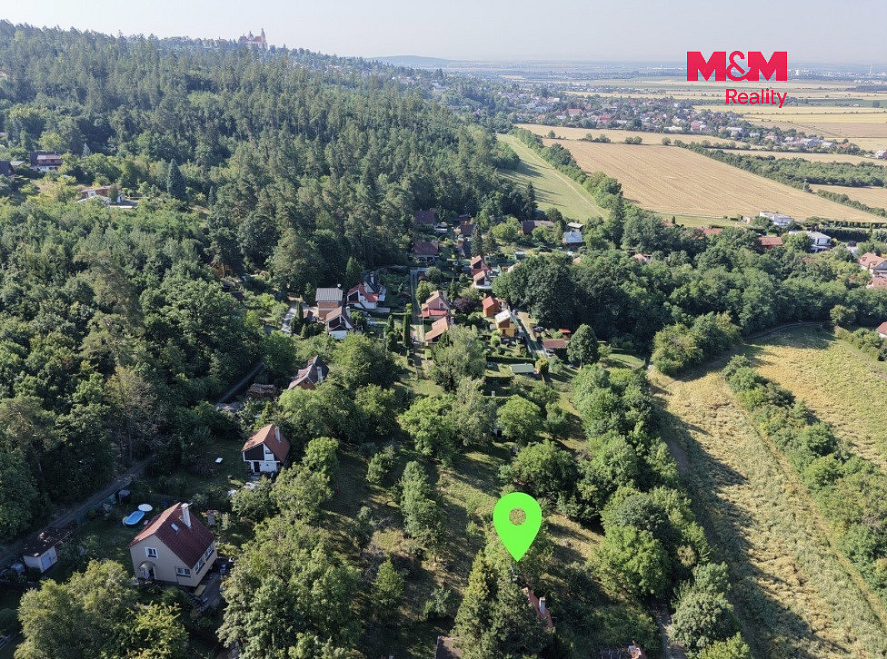 Prodej stavebního pozemku 2 011 m² – fotografie 3