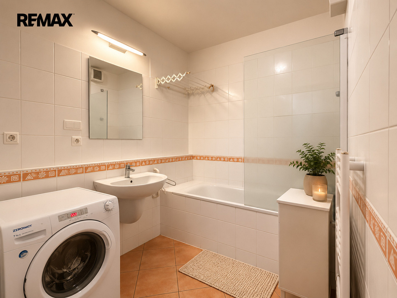 Pronájem bytu 3+kk 74 m² – fotografie 2