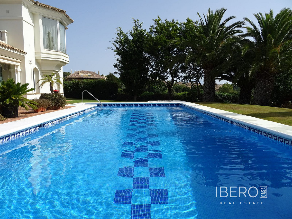 Casa 5+kk – San Roque, Sotogrande - Vista 3