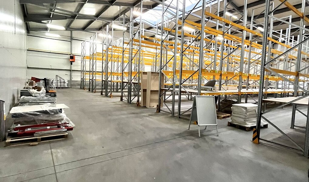 Pronájem skladovacích prostor 5 000 m², Dubno – náhled fotky 3