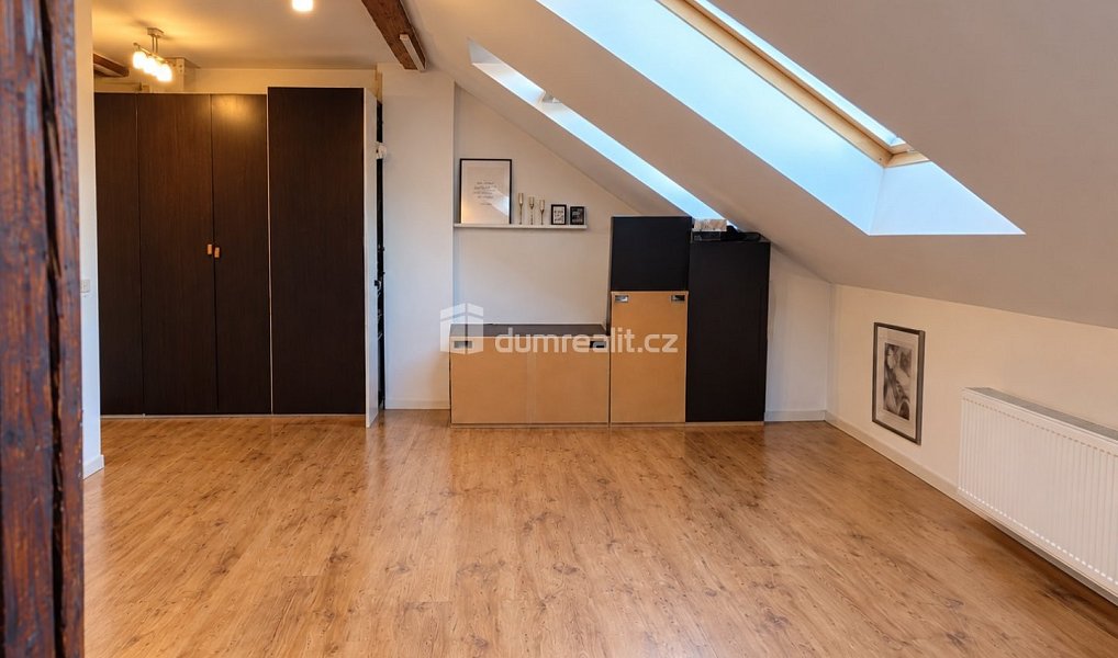 Pronájem bytu 1+kk, 34 m², Smíchov - Praha 5, Praha