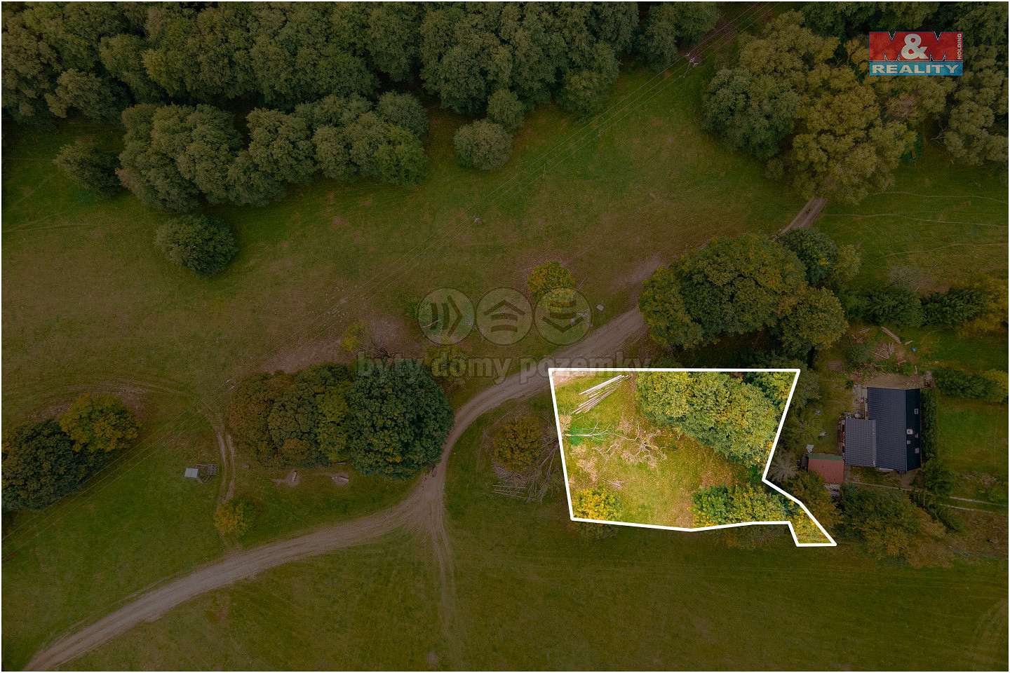 Prodej pozemku 1 899 m²