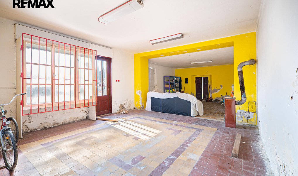Prodej domu 240 m² s pozemkem 355 m², Bezno – náhled fotky 10