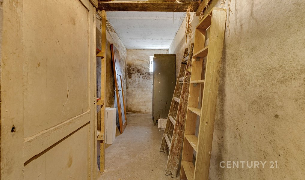 Prodej bytu 4+kk 87 m², Velké Popovice – náhled fotky 27
