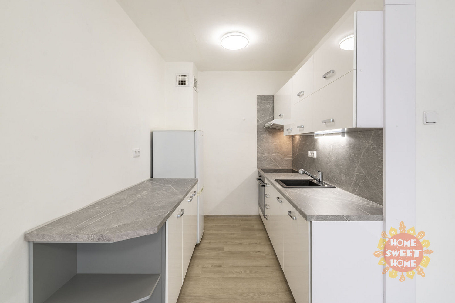 Pronájem bytu 2+kk 49 m² – fotografie 4