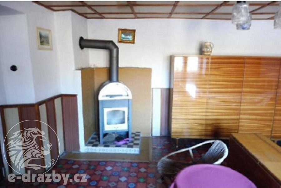 Dražba domu 121 m² s pozemkem 2 594 m²