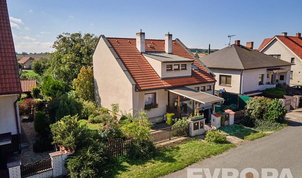 Prodej domu 150 m² s pozemkem 1 131 m², Lovčice – náhled fotky 2