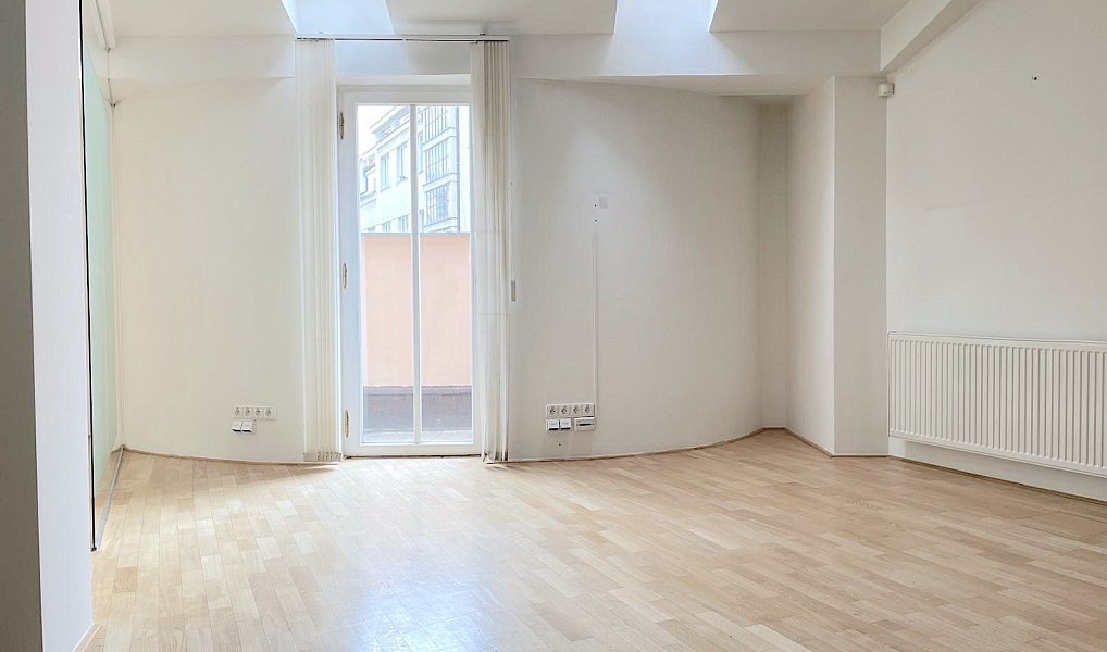 Pronájem kanceláře 90 m², Praha – náhled fotky 4