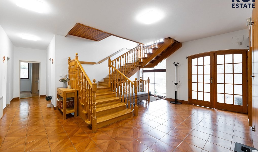 Prodej domu 385 m² s pozemkem 3 509 m², Ochoz u Brna – náhled fotky 15