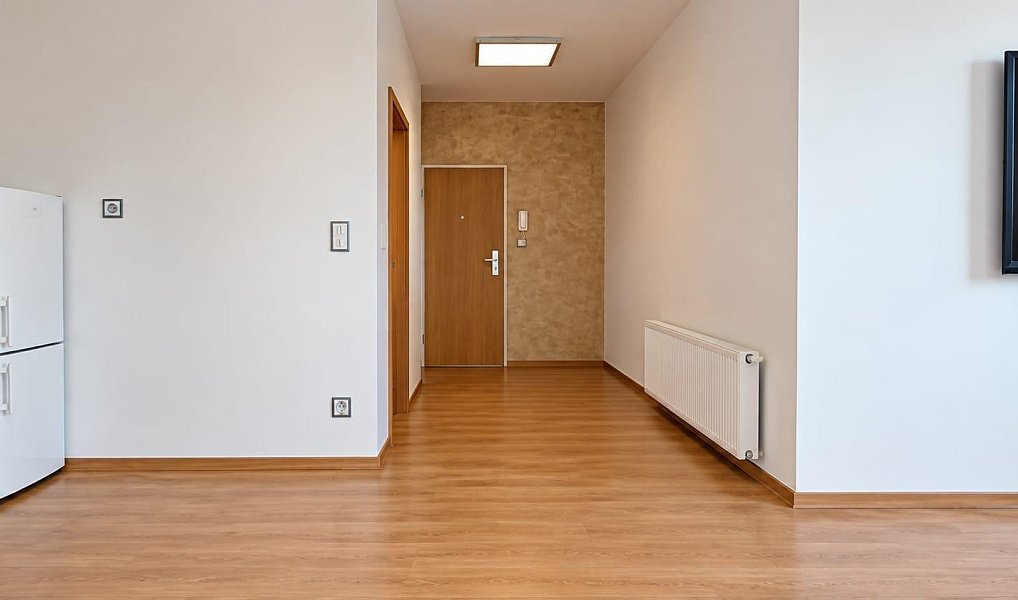 Pronájem bytu 1+kk 35 m², Hlučín – náhled fotky 2