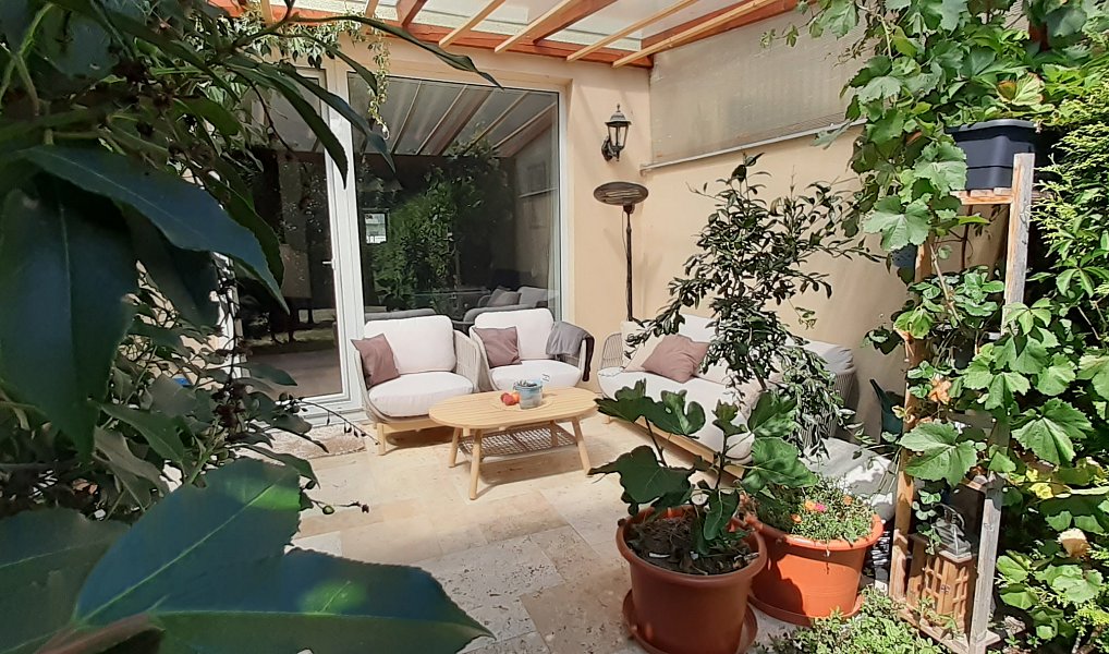 Prodej domu 130 m², Nupaky – náhled fotky 2