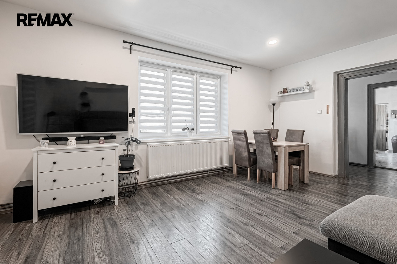Prodej domu 252 m² s pozemkem 863 m² – pohled 6