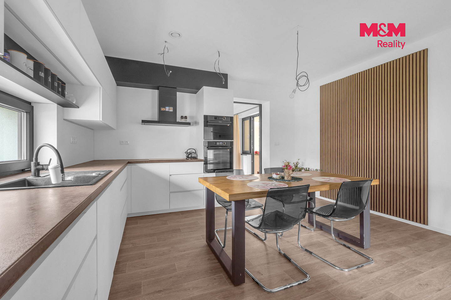 Prodej domu 119 m² s pozemkem 1 118 m² — photo 2