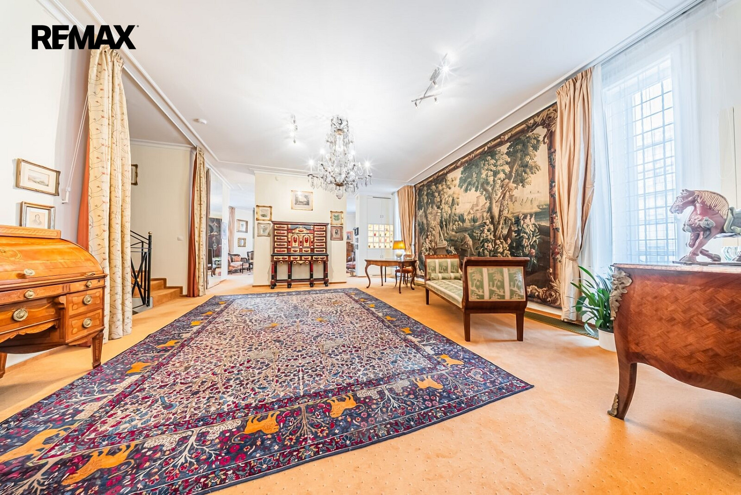 Prodej domu 333 m² s pozemkem 218 m² – fotografie 3