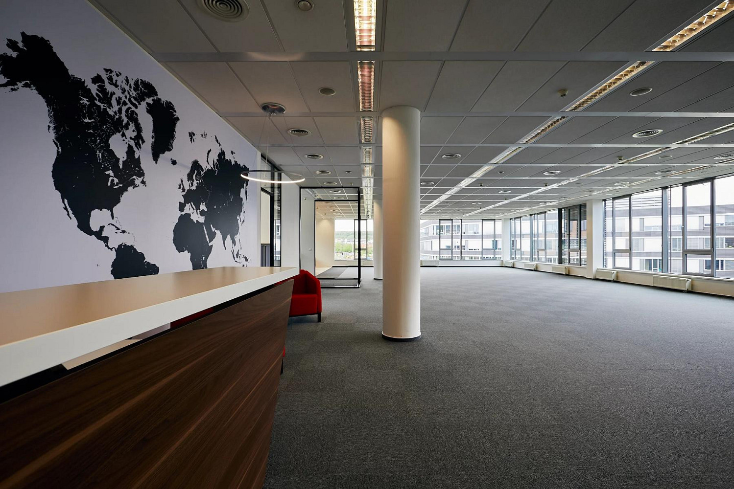 Pronájem kanceláře 475 m² – fotografie 4