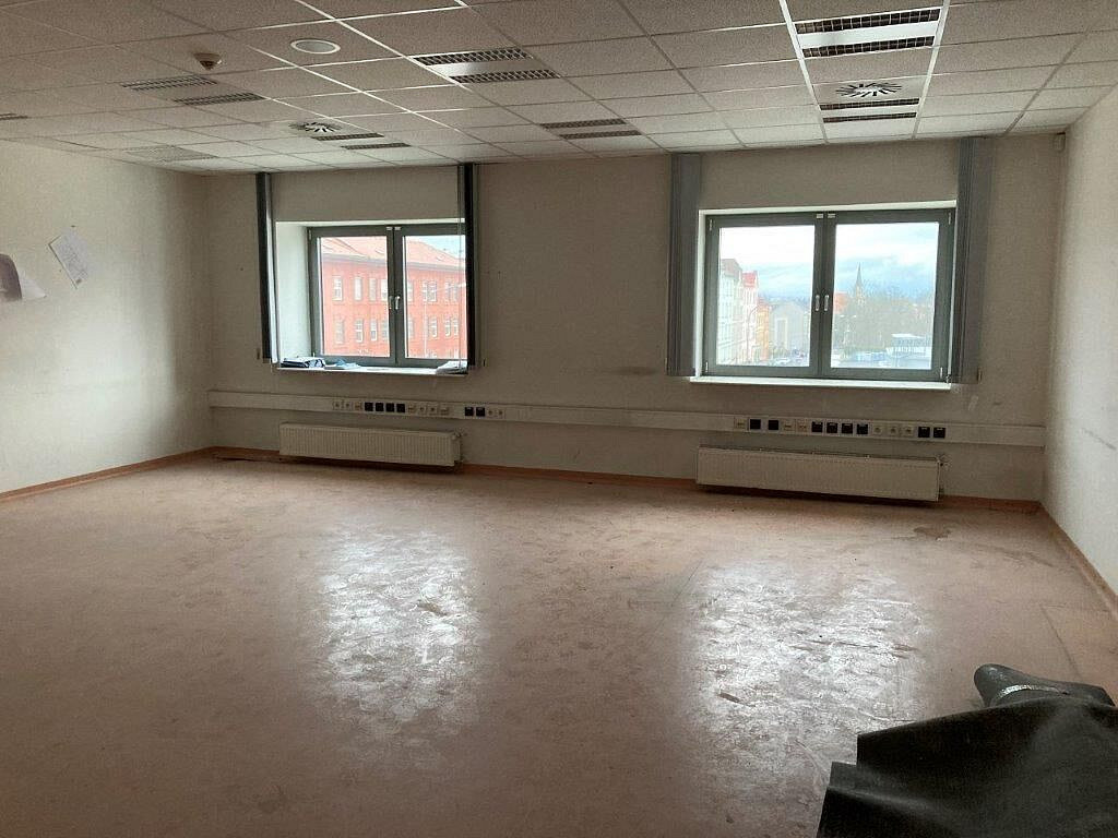 Pronájem obchodních prostor 515 m² – fotografie 4