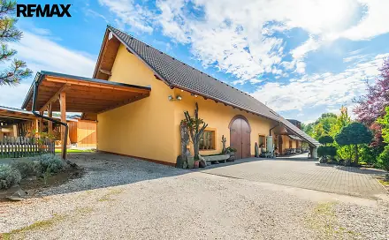 Prodej domu 304 m² s pozemkem 3 163 m², Klatovy - Sobětice