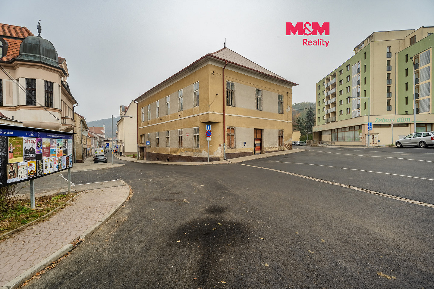 Prodej domu 1 200 m² s pozemkem 892 m²