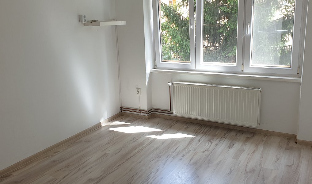 Pronájem bytu 3+1 80 m², Teplice – náhled fotky 4