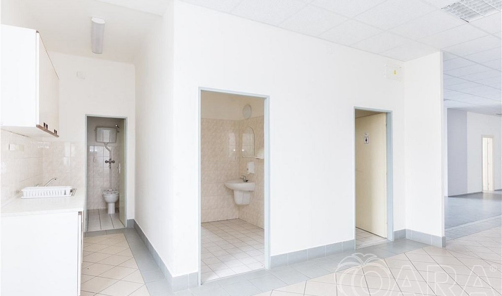 Pronájem kanceláře 549 m², Písek – náhled fotky 24