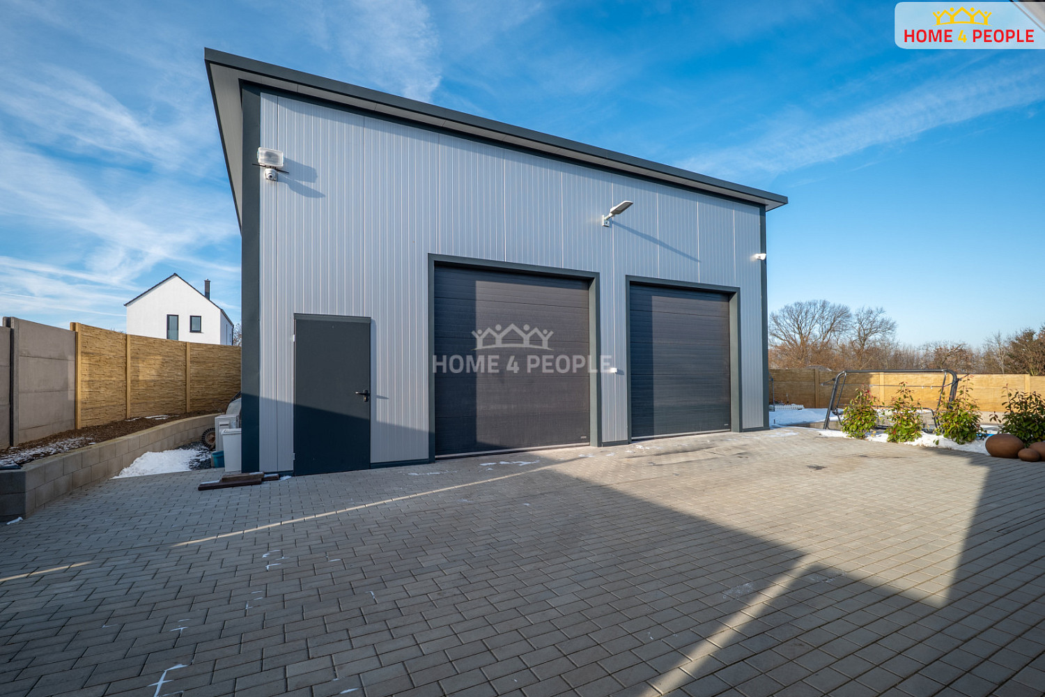 Prodej komerčního objektu (jiného typu) 166 m²