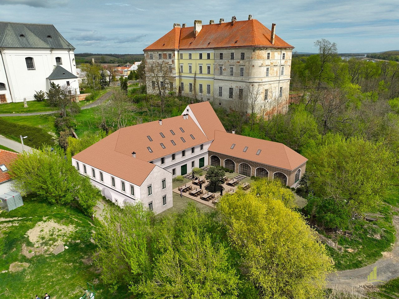 Prodej ubytovacího objektu 600 m²