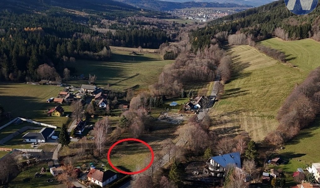 Prodej stavebního pozemku 1 704 m², Chroboly – náhled fotky 7