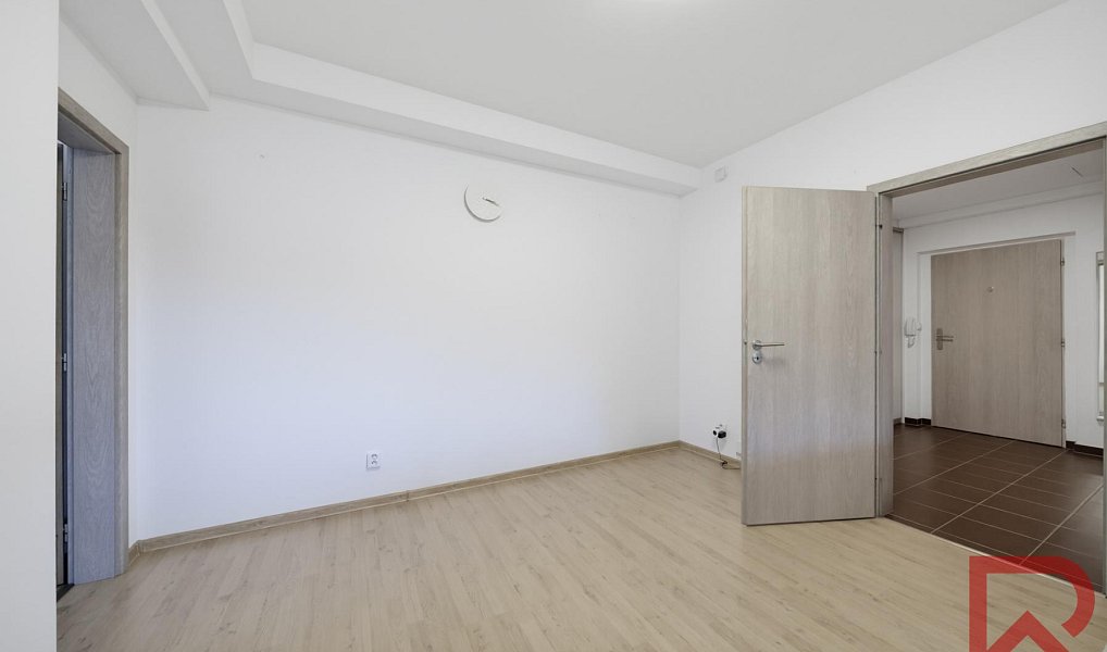 Prodej bytu 3+kk 94 m², Ostrov – náhled fotky 10