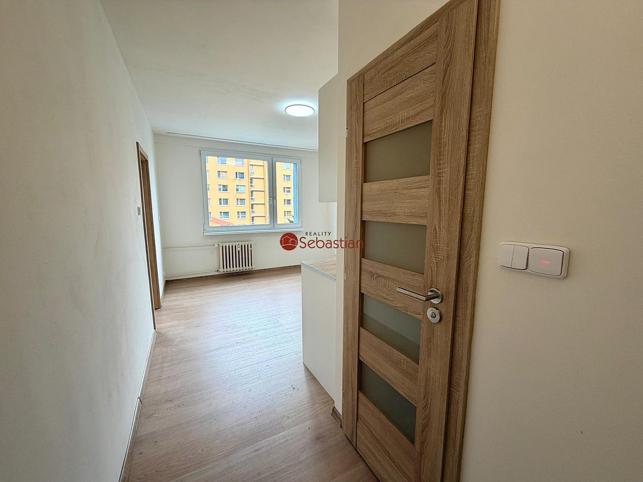 Pronájem bytu 2+kk 35 m² – fotografie 2
