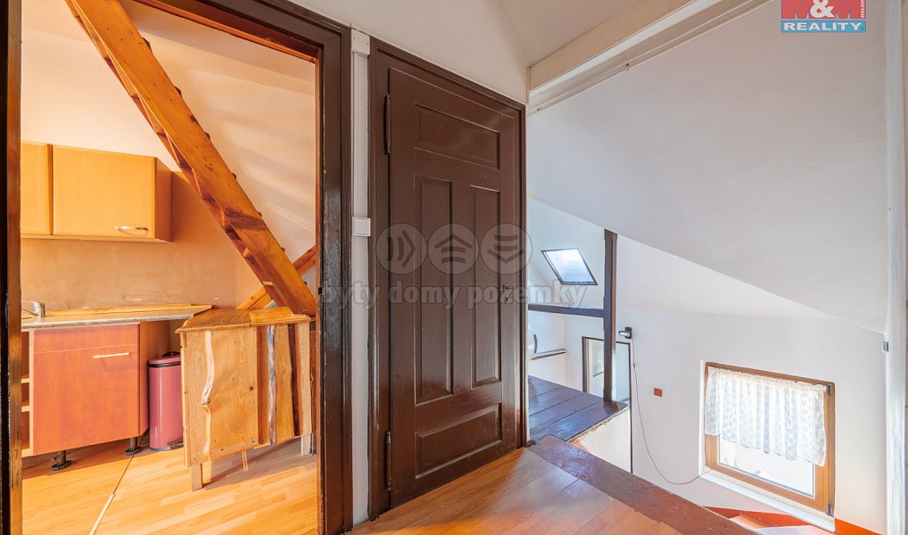 Prodej nájemního domu, činžáku 370 m², Aš – náhled fotky 28