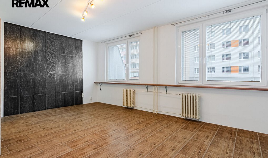 Pronájem bytu 1+kk 33 m², Kladno – náhled fotky 5