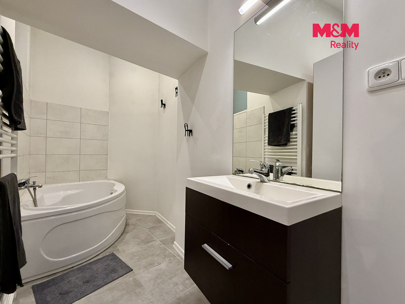 Pronájem bytu 1+kk 44 m² – fotografie 3