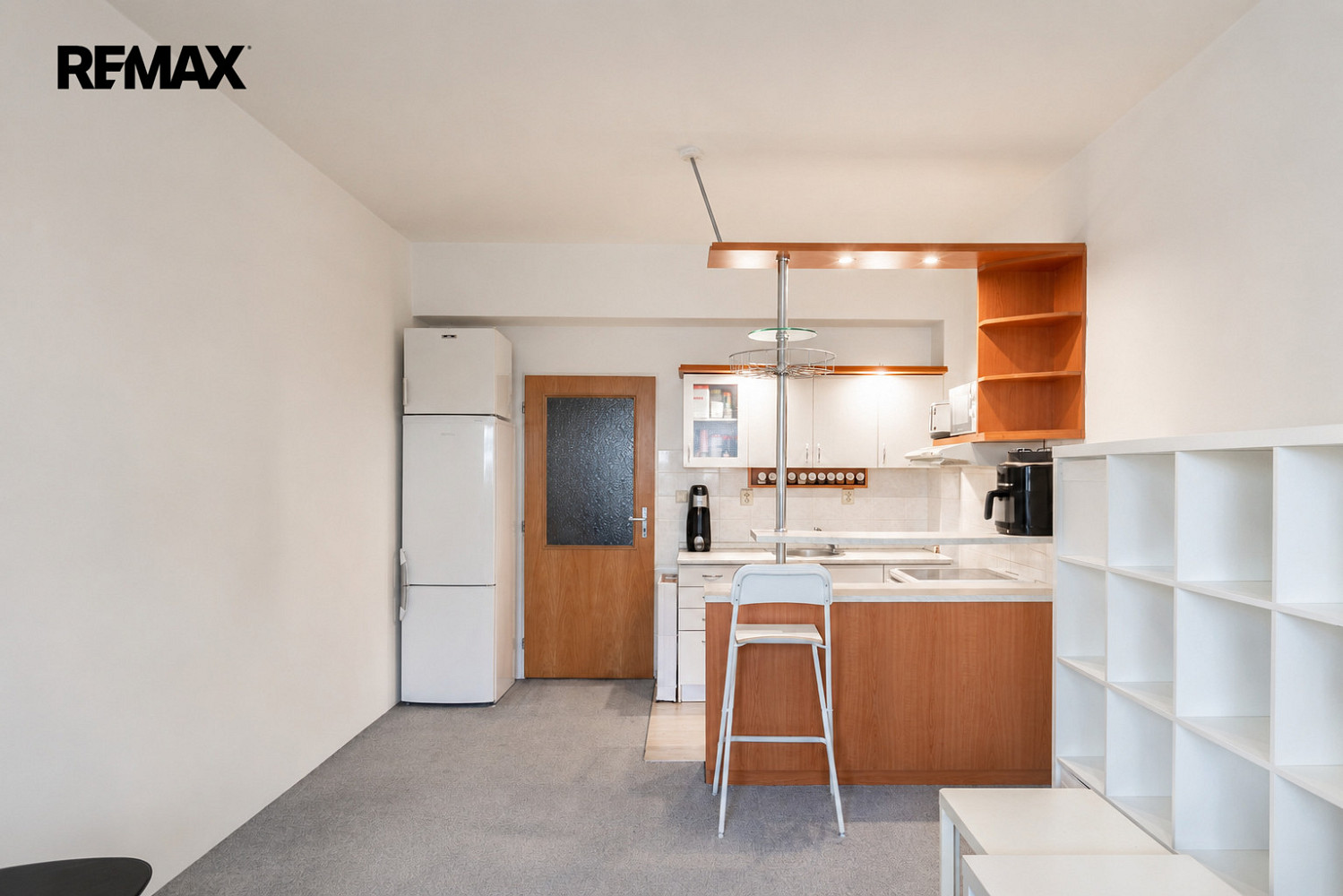 Pronájem bytu 1+kk 31 m² — photo 2