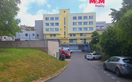 Pronájem garáže, 19 m2, Pardubice, ul. třída Míru, Pardubice - Zelené Předměstí