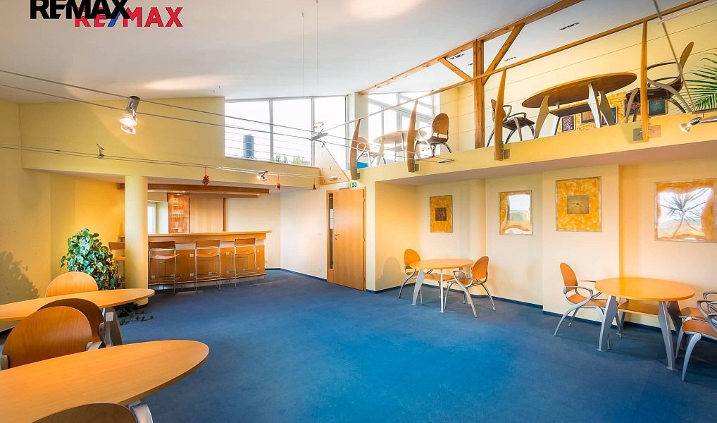 Pronájem kanceláře 2 325 m², Strančice – náhled fotky 3