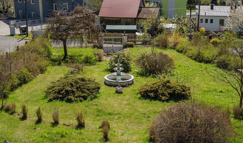 Prodej ubytovacího objektu 440 m², Česká Kubice – náhled fotky 13