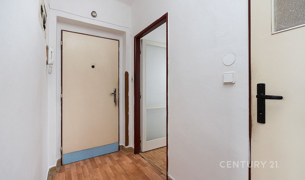 Prodej bytu 3+1 90 m², Sedlčany – náhled fotky 17