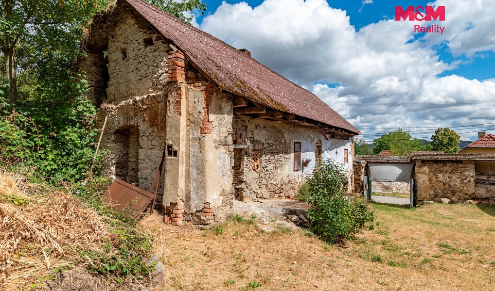Prodej stavebního pozemku 1 676 m², Strašice – náhled fotky 25