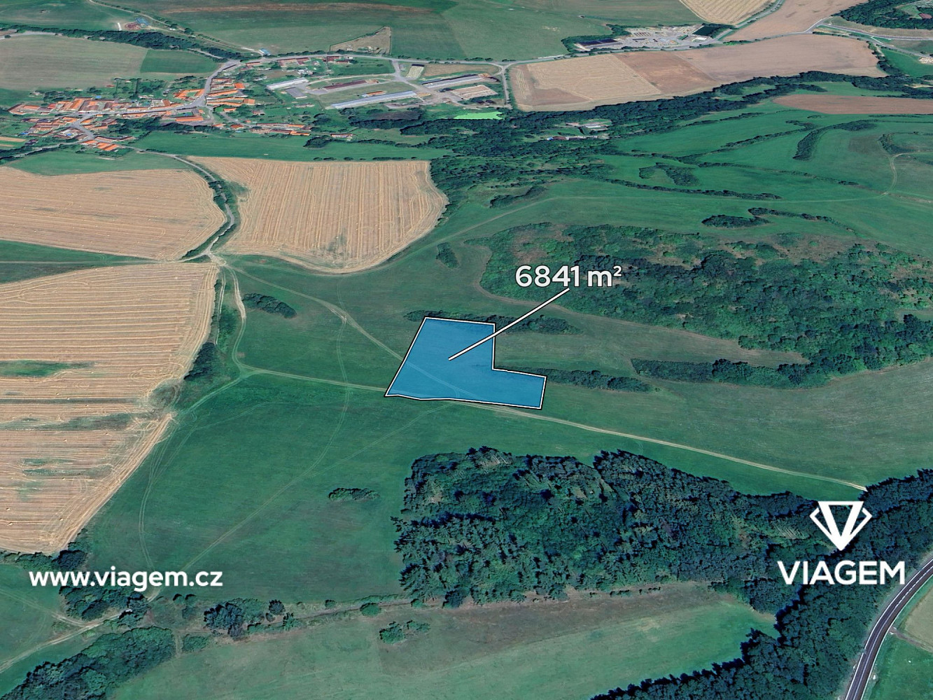 Prodej pole 1 465 m²