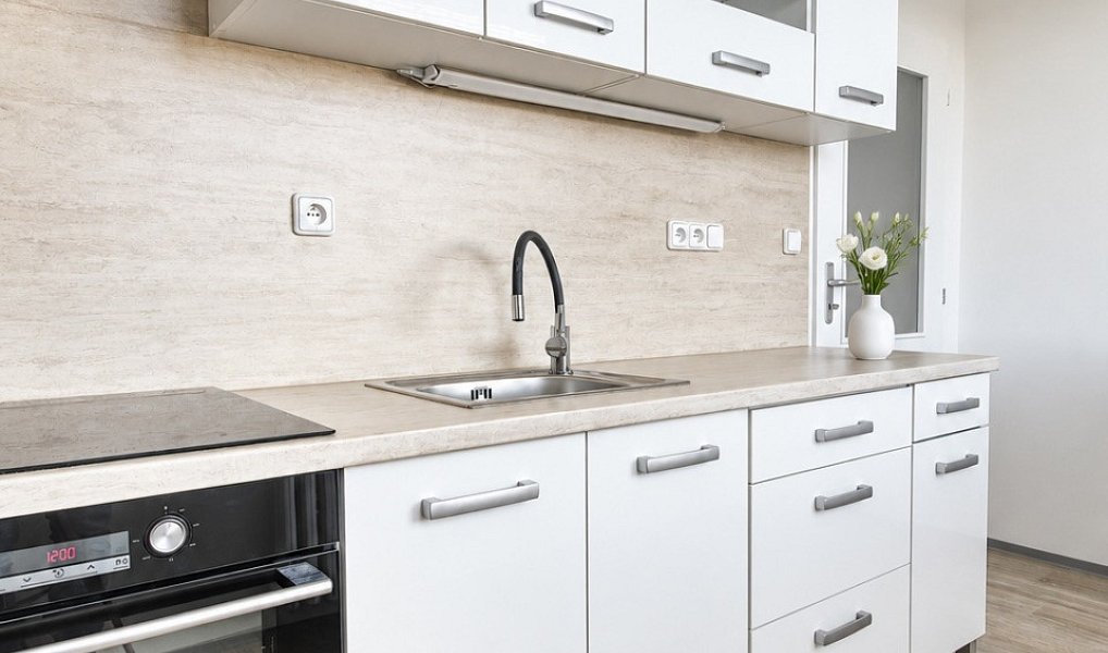 Pronájem bytu 1+1 38 m², Hradec Králové – náhled fotky 3