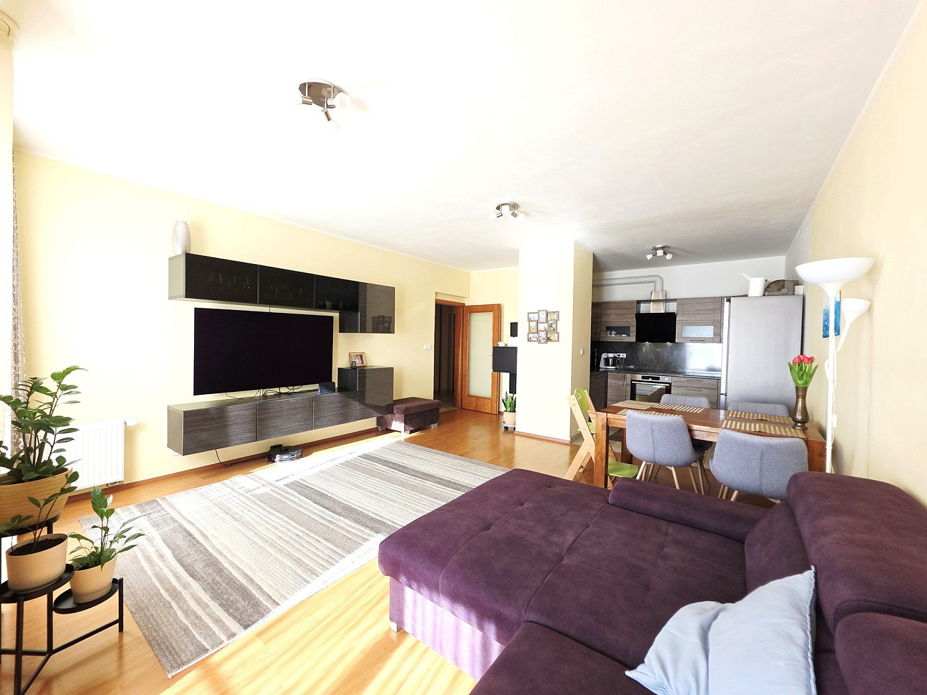 Prodej bytu 3+kk 82 m² – pohled 3