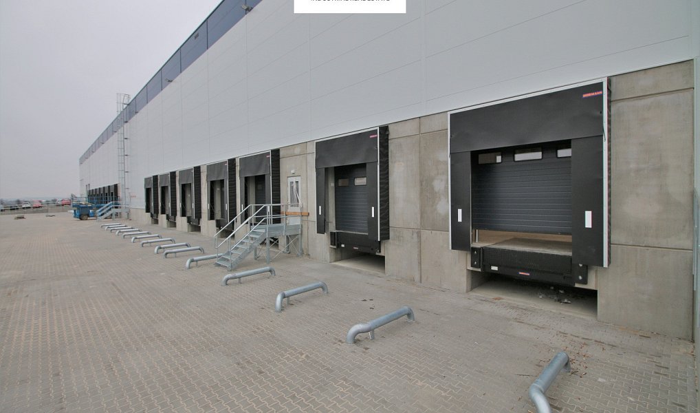 Pronájem skladovacích prostor 3 000 m², Pavlov – náhled fotky 4