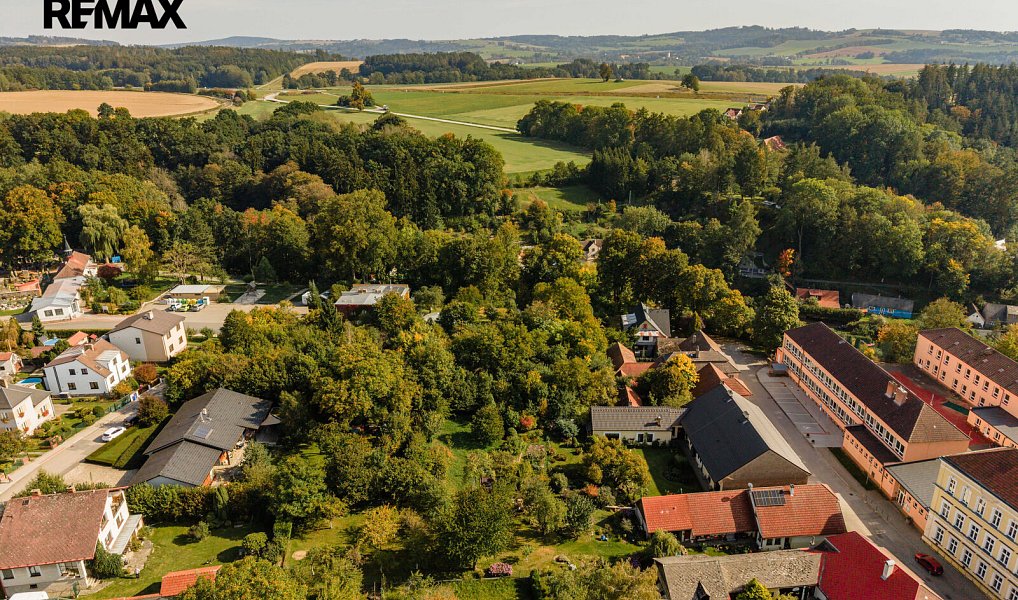 Prodej stavebního pozemku 900 m², Chýnov – náhled fotky 8