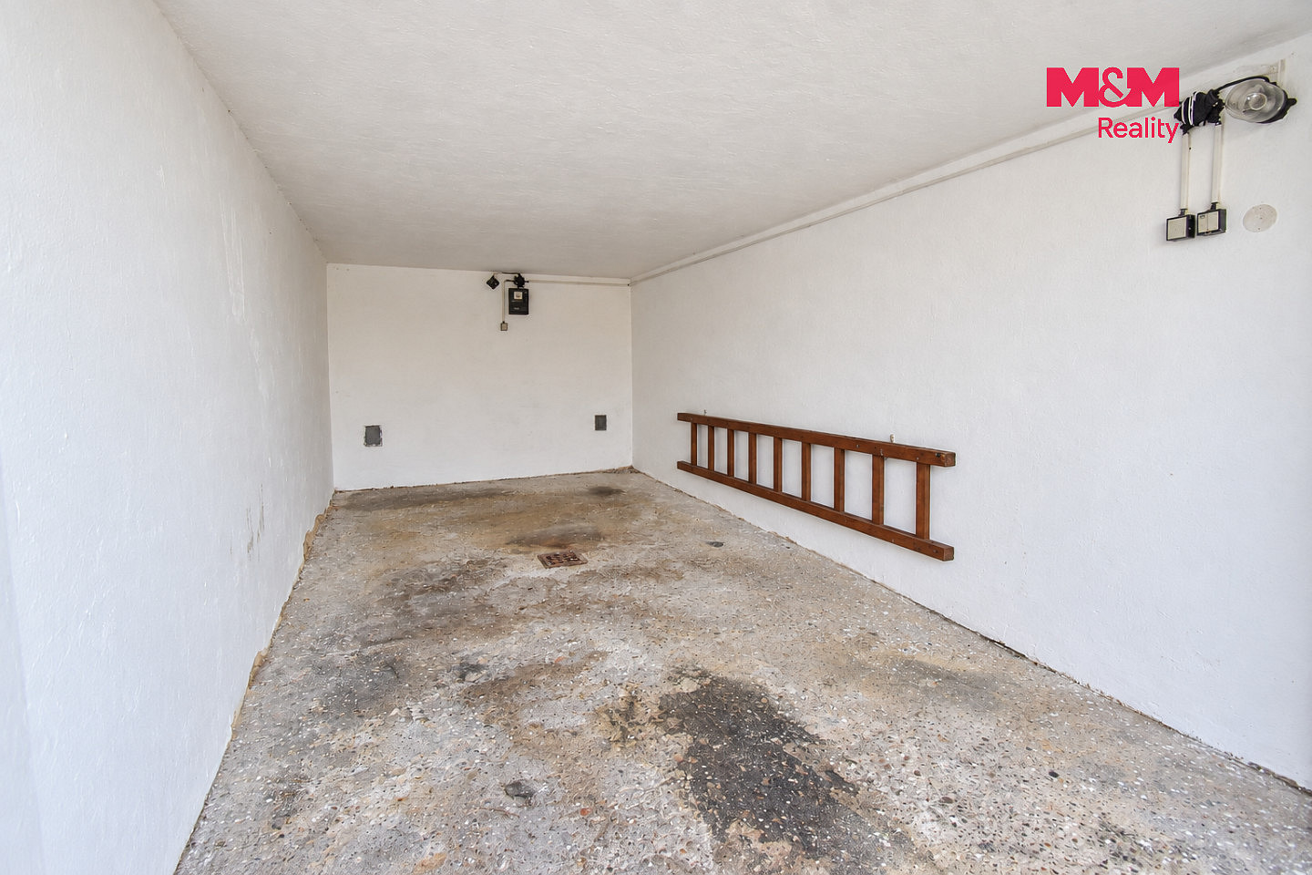 Prodej garáže, 18 m2, Jičín, ul. Konecchlumského – fotografie 2