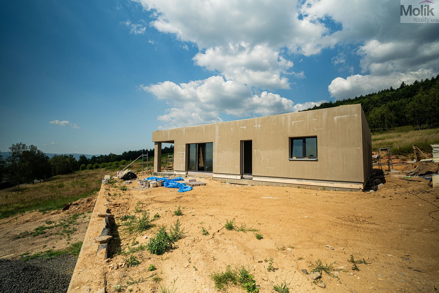 Prodej domu 171 m² s pozemkem 946 m² – fotografie 2