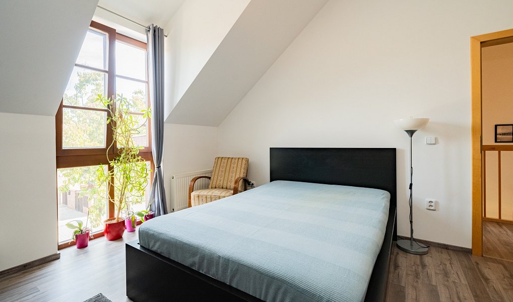 Prodej domu 175 m² s pozemkem 527 m², Dobřejovice – náhled fotky 37