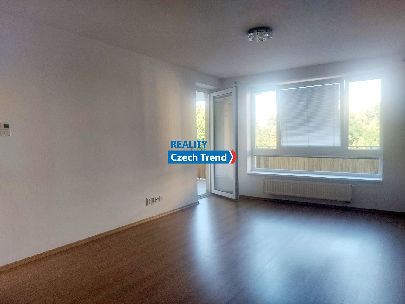 Pronájem bytu 2+kk 55 m² – fotografie 3