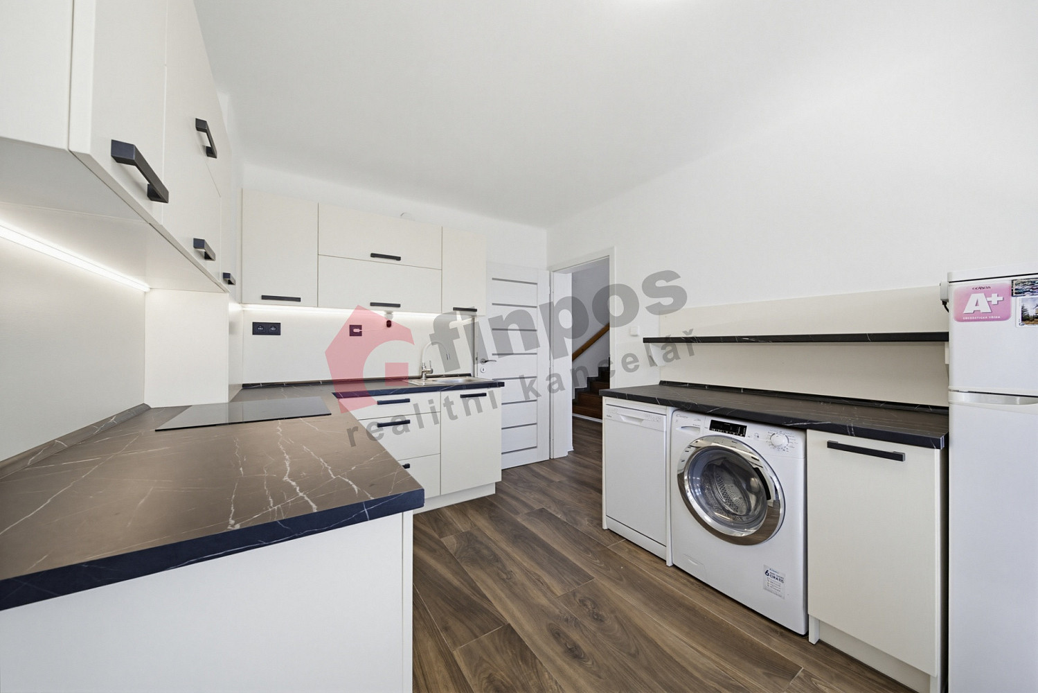 Prodej domu 197 m² s pozemkem 283 m² – fotografie 3