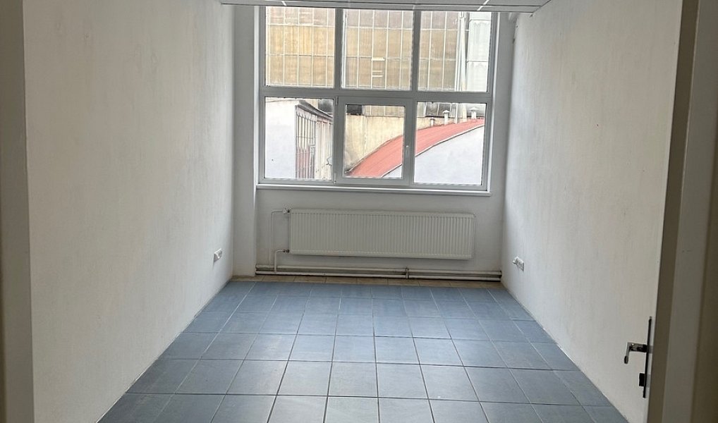 Pronájem kanceláře 171 m², Zlín – náhled fotky 8
